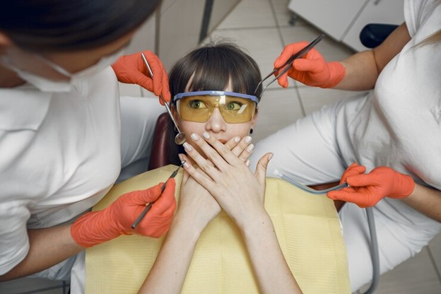 Tooth Extractions: Simple vs. Surgical